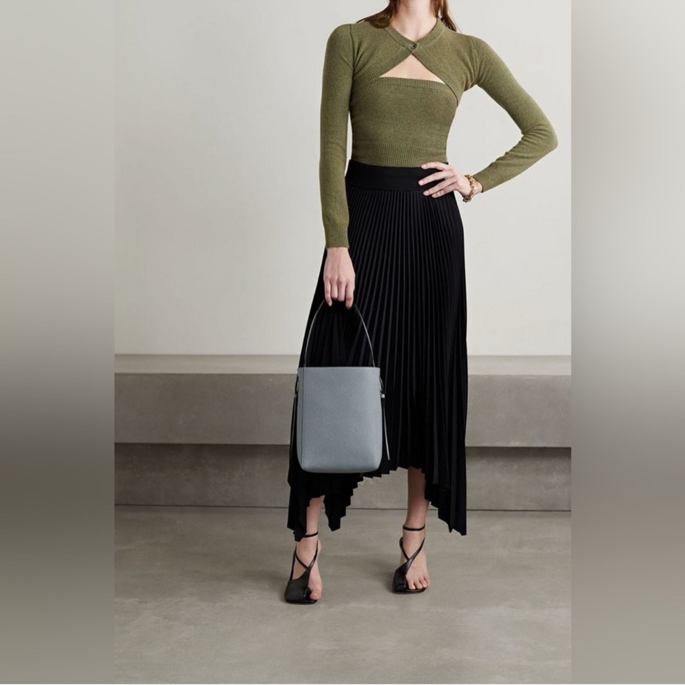 Deveaux New York Clara Cardigan Set